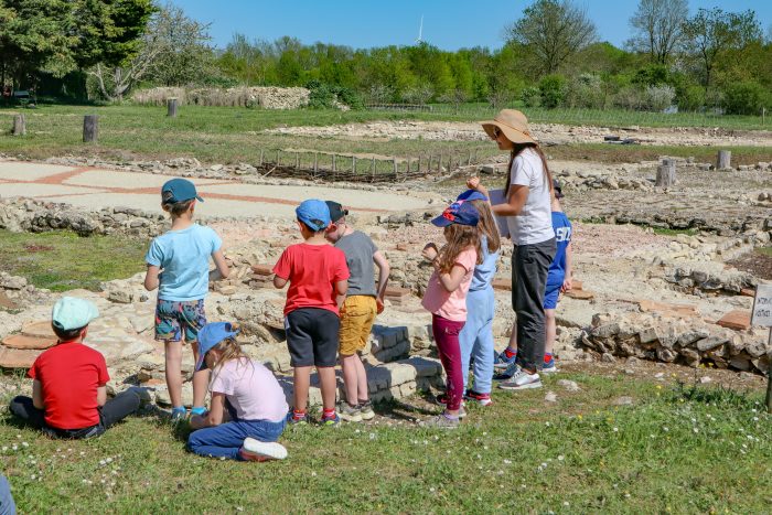 Visite de la villa gallo-romaine à Saint Saturnin du Bois